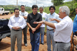 TUNEL DO TEMPO - PROMESSA NÃO CUMPRIDA: prefeito se reune com empresários do centro industrial de Ermida prefeito com empresrios de ermida